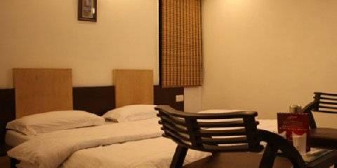 Hotel Pahwa International New Delhi Buitenkant foto